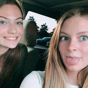 Meet your Posher, Julia